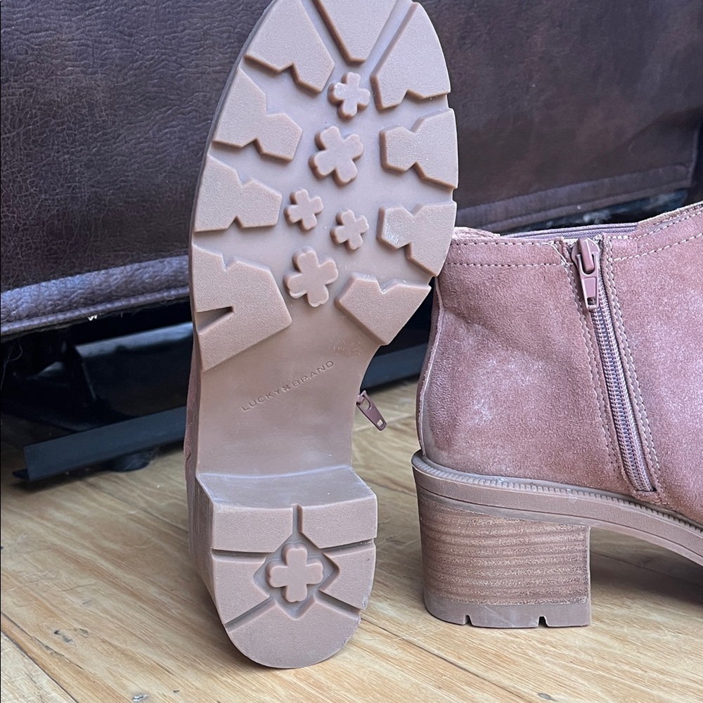 Lucky Brand Sumah Ankle Boots - Picture 5 of 8